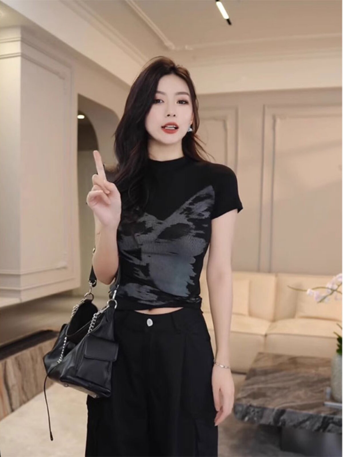 美式复古蝴蝶印花短袖T恤女士夏季气质紧身显瘦正肩体恤短款上衣