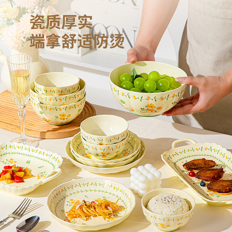 2026新款釉下彩陶瓷餐具碗碟套装菜盘家用特别好看的饭碗盘碟批发