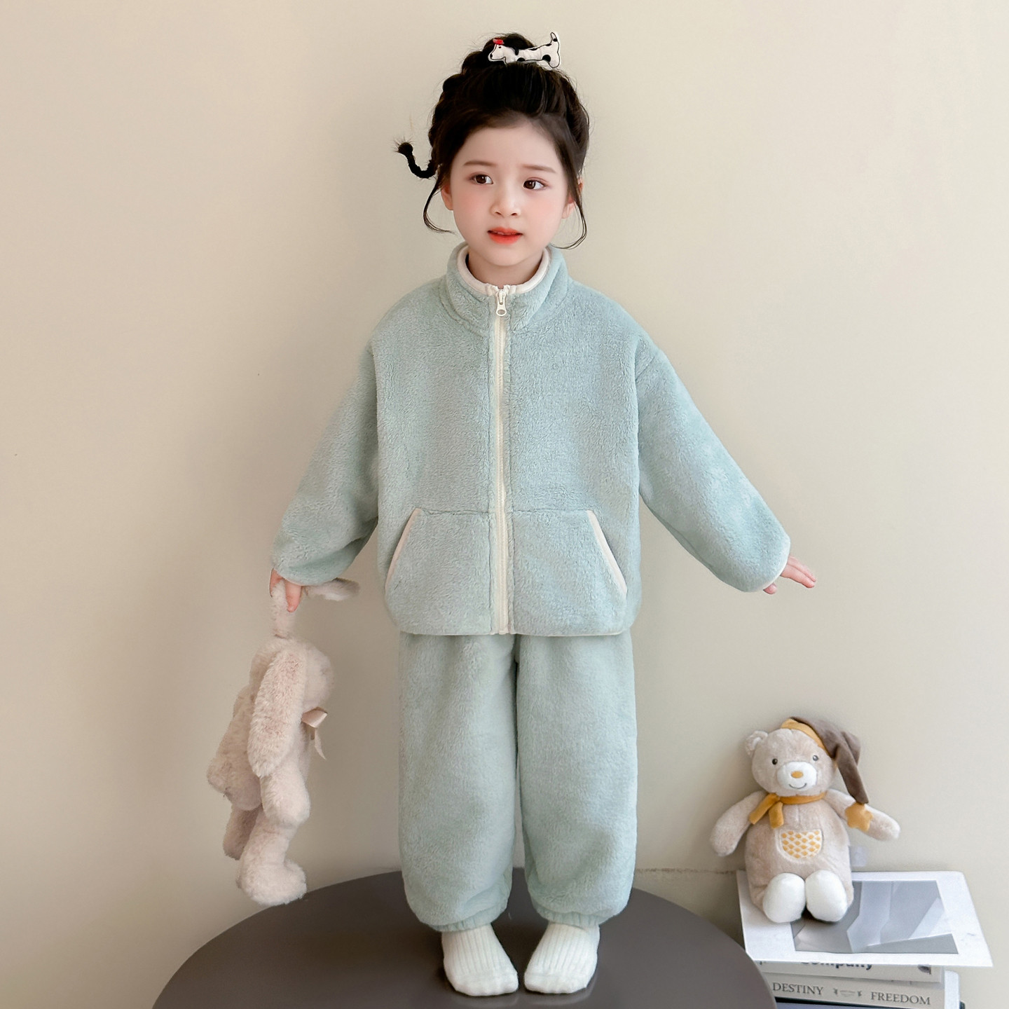 儿童秋冬款家居服套装