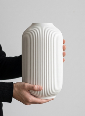 简约竖纹陶瓷花瓶客厅插花摆件