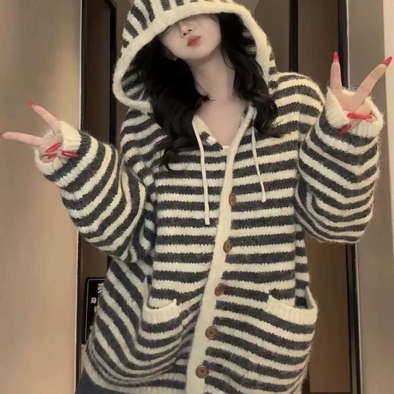 撞色条纹连帽针织开衫女秋冬宽松慵懒风遮肉毛衣外套大码上衣