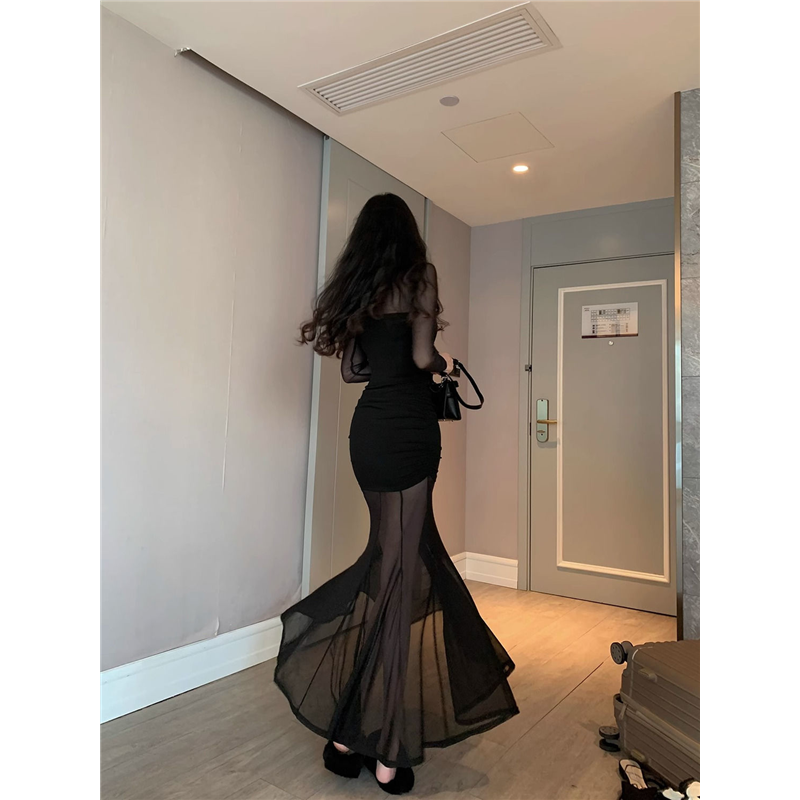 女王御姐轻熟黑色网纱包臀长款透视鱼尾裙小心机暗黑纯欲打底裙