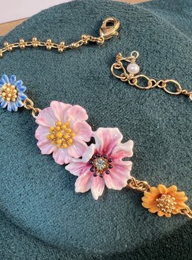 独立原创珐琅釉彩法式浪漫清新雏菊粉白色手链精致高雅送女友可爱