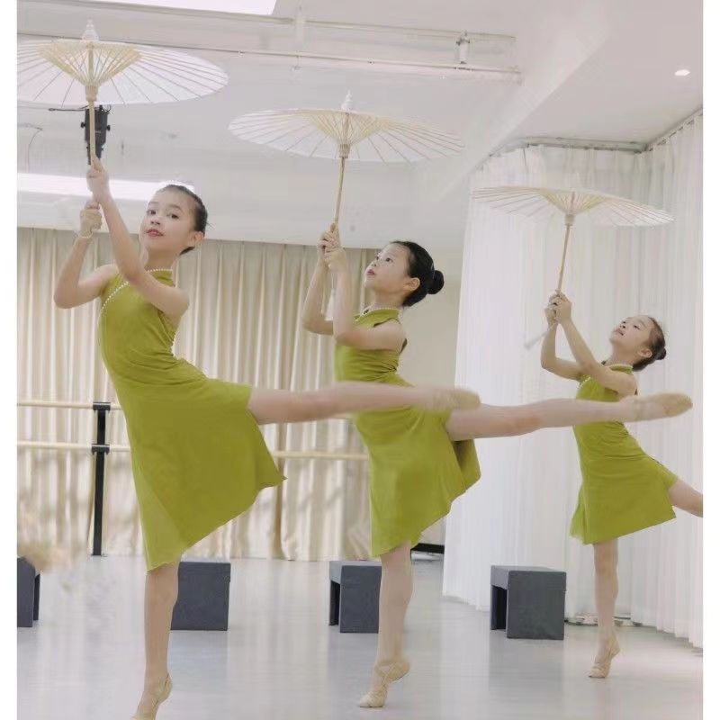 外婆桥舞蹈服新款儿童碧落人间烟火旗袍演出服晨光曲古典伞舞表演