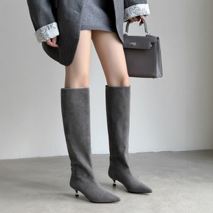 气质长筒靴女2026秋冬新款 尖头细跟慵懒直筒靴女英伦风长筒瘦瘦靴