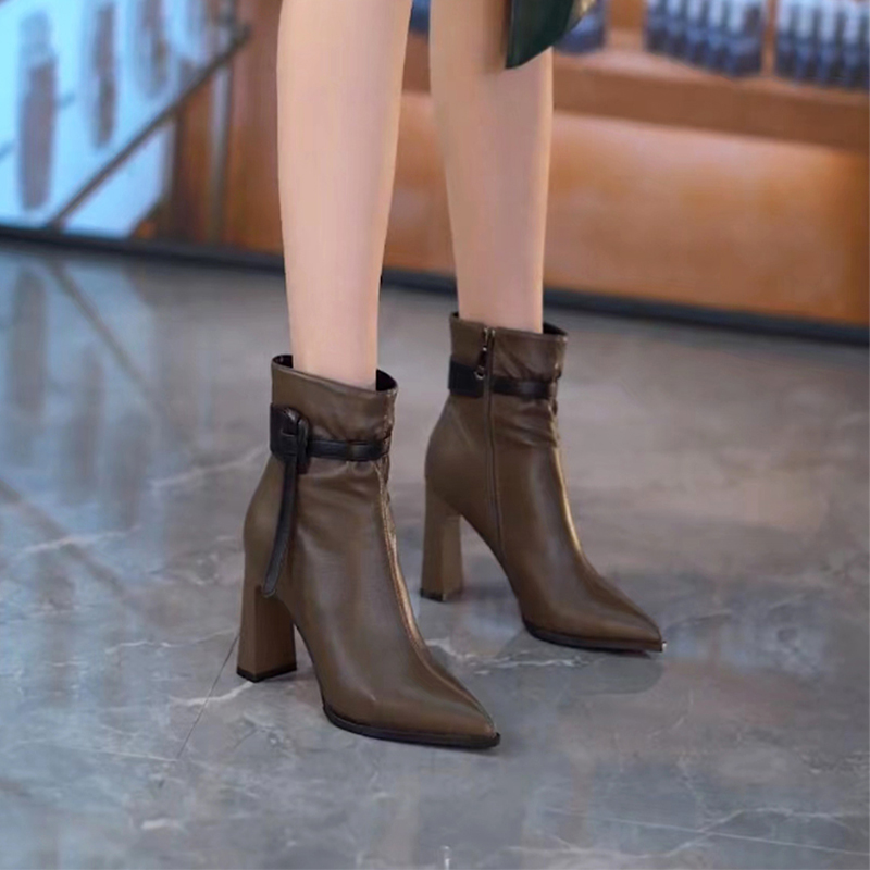 时装靴女尖头时尚瘦瘦靴