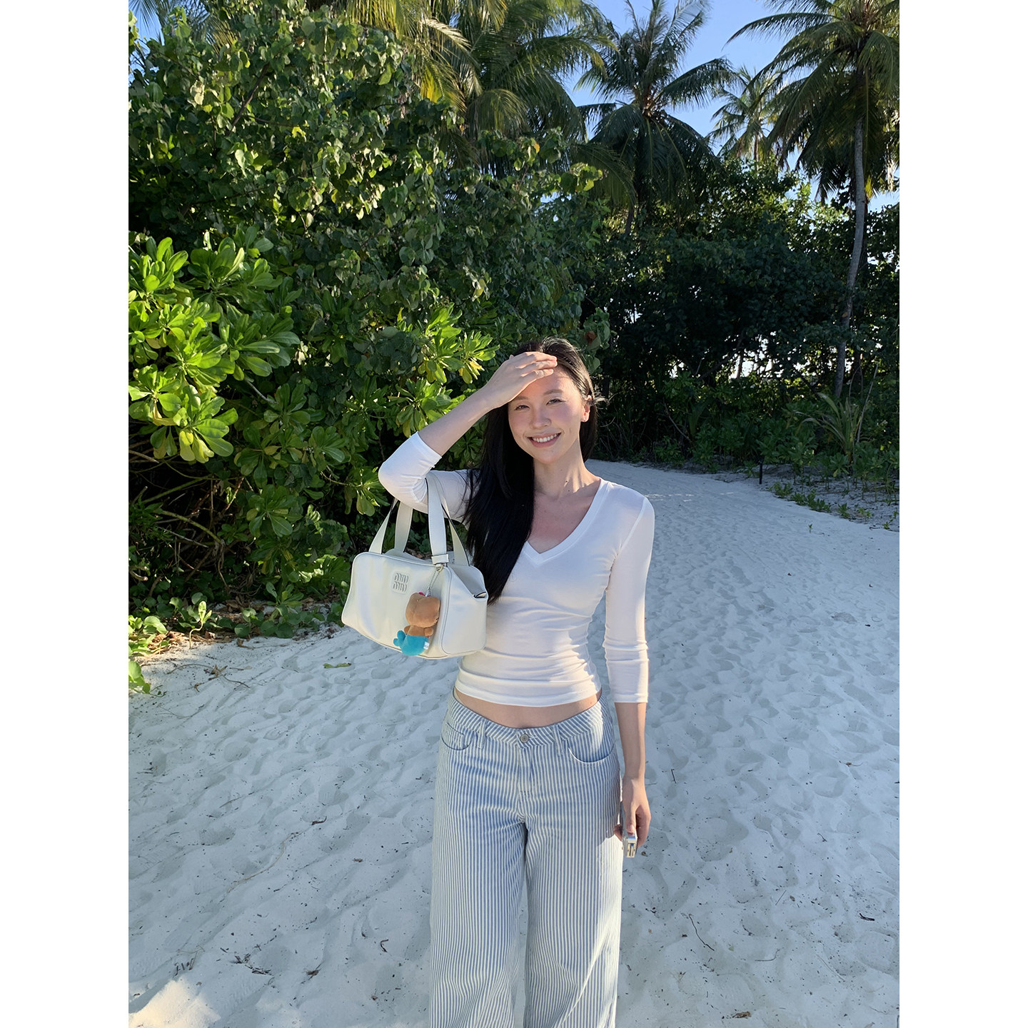 daydayicy轻氧面膜tee天丝V领七分长袖T恤女显锁骨中袖上衣薄款