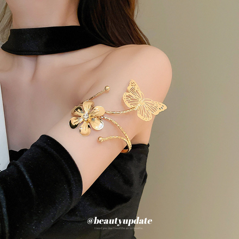 EUROPEAN AND AMERICAN PERSONALITY FLOWERS BUTTERFLIES METAL BRACELETS COLD WIND HIGH-END TEMPERAMENT BRACELETS PERSONALITY EXAGGERATED ARMBANDS