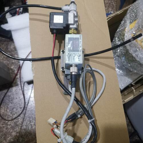 拆机的数字流量开关 型号PF2W720-03-27-M