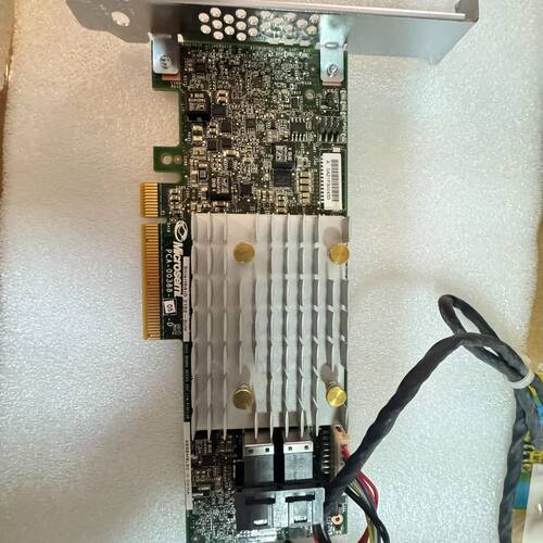 Microsemi+3152-8i+RAID卡 配带