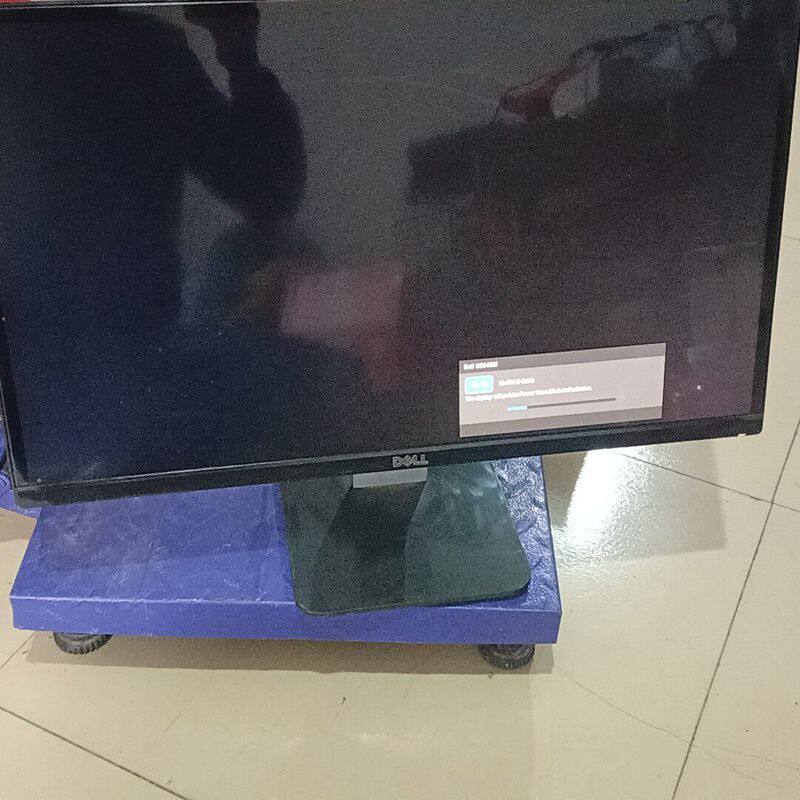 23寸无边框显示器 能显示 型号S2340MC。