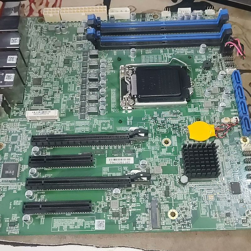 软路由工控主板 sr404 Q370芯片组 支持89代