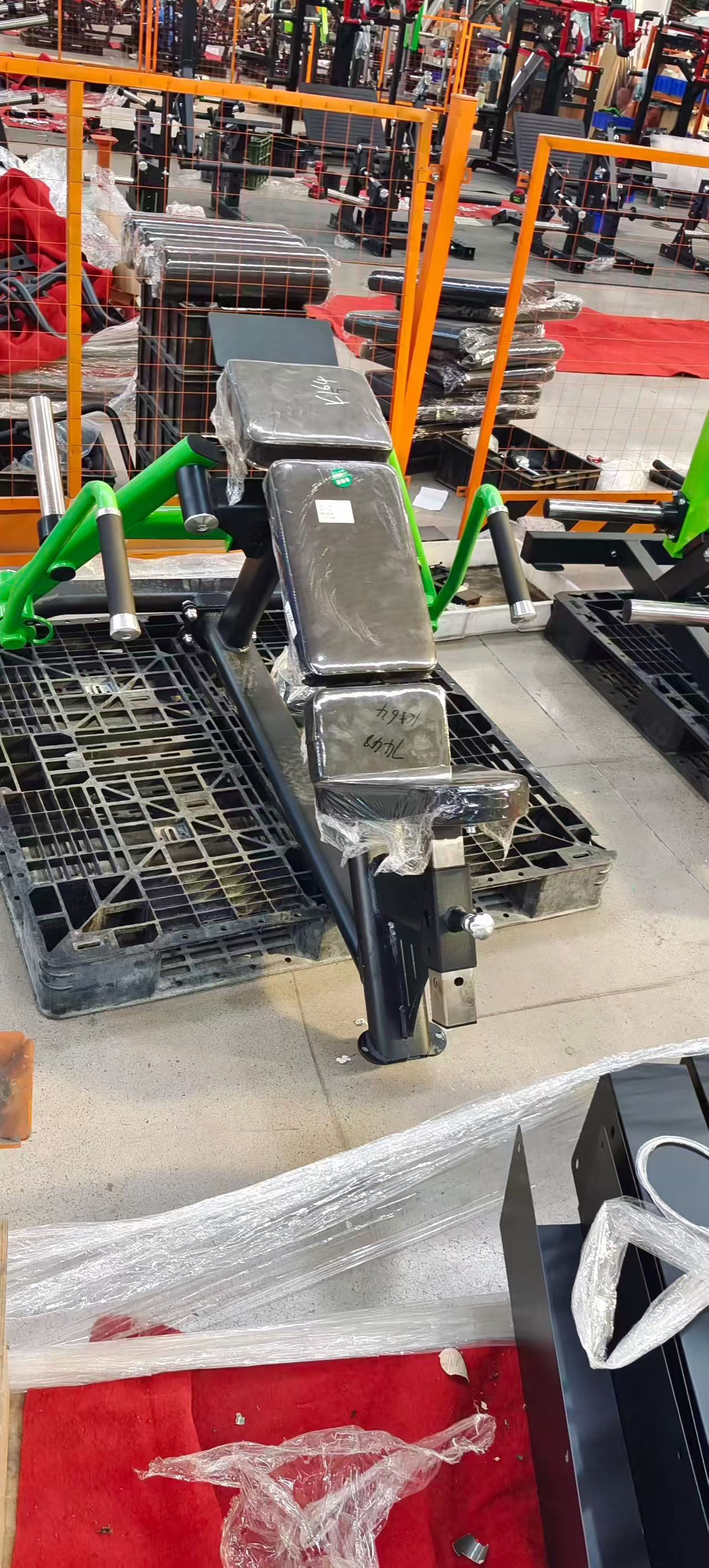 上斜推胸训练器卧推架卧推架框式龙门架多功能家用自由卧推架专业