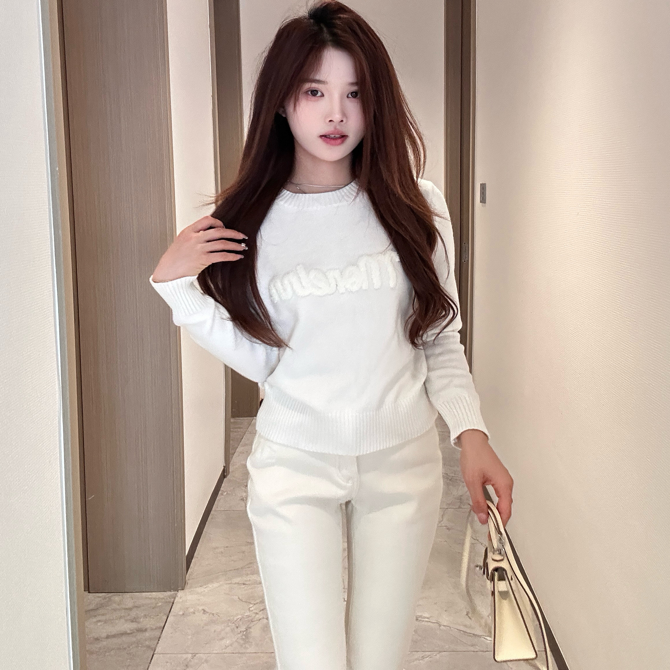 【Cikky服饰】时尚百搭圆领长袖针织衫女修身显瘦打底上衣