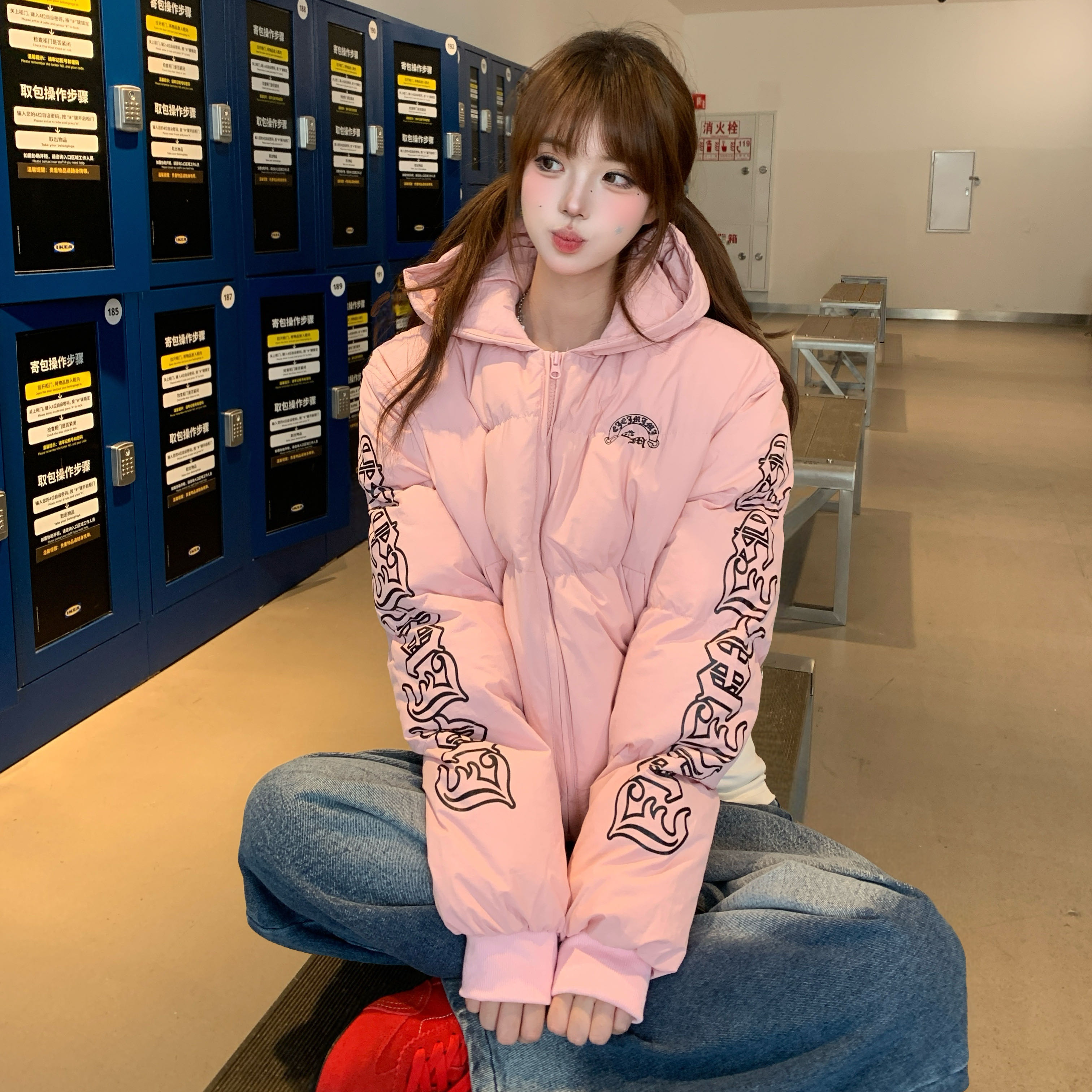 美式复古梵文印花连帽短款棉服