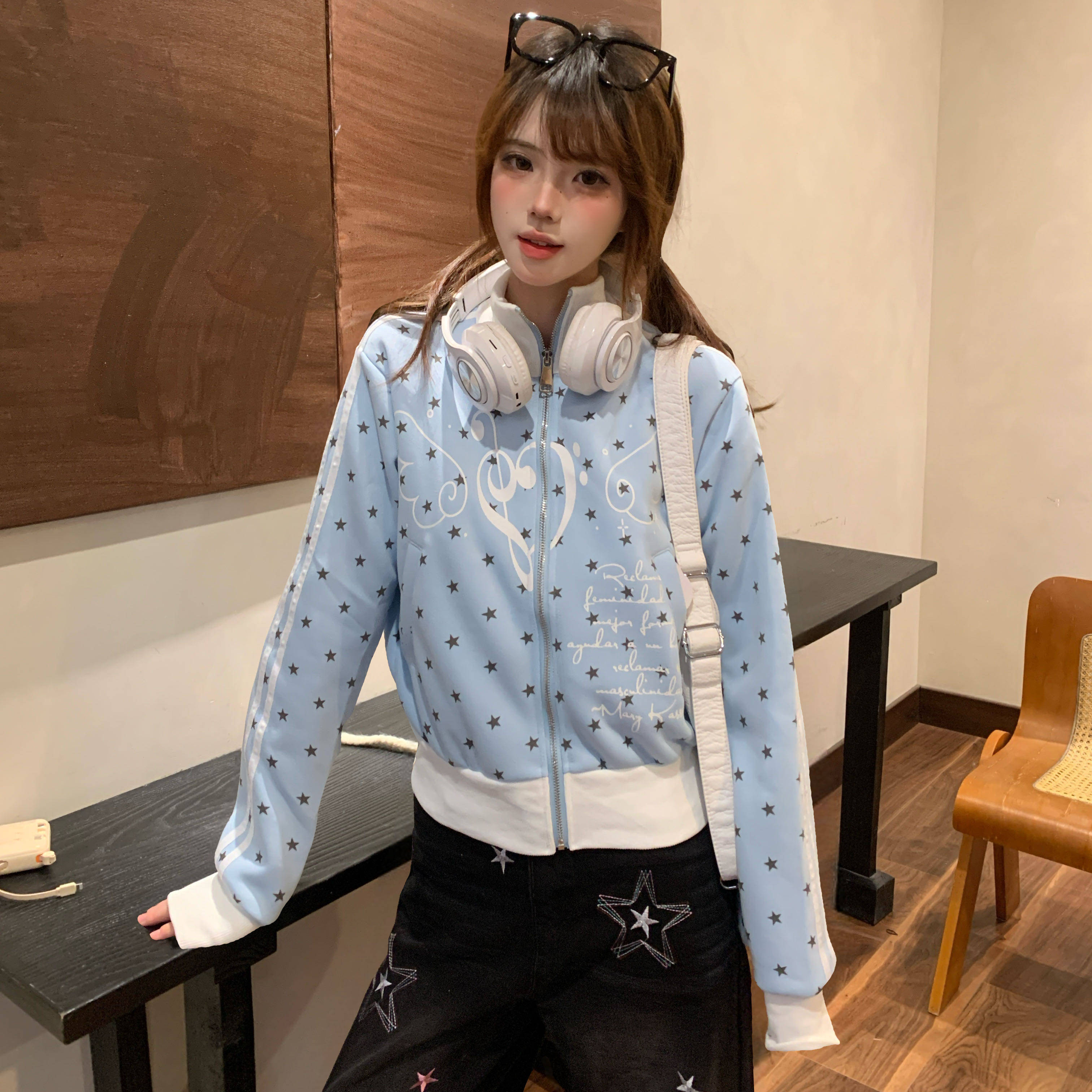 Amoeba复古亚萌感满印星星撞色条纹织短款立领卫衣 拉链开衫外套,女装/女士精品,卫衣/绒衫,淘宝优惠券,粉丝福利购,淘宝优惠卷