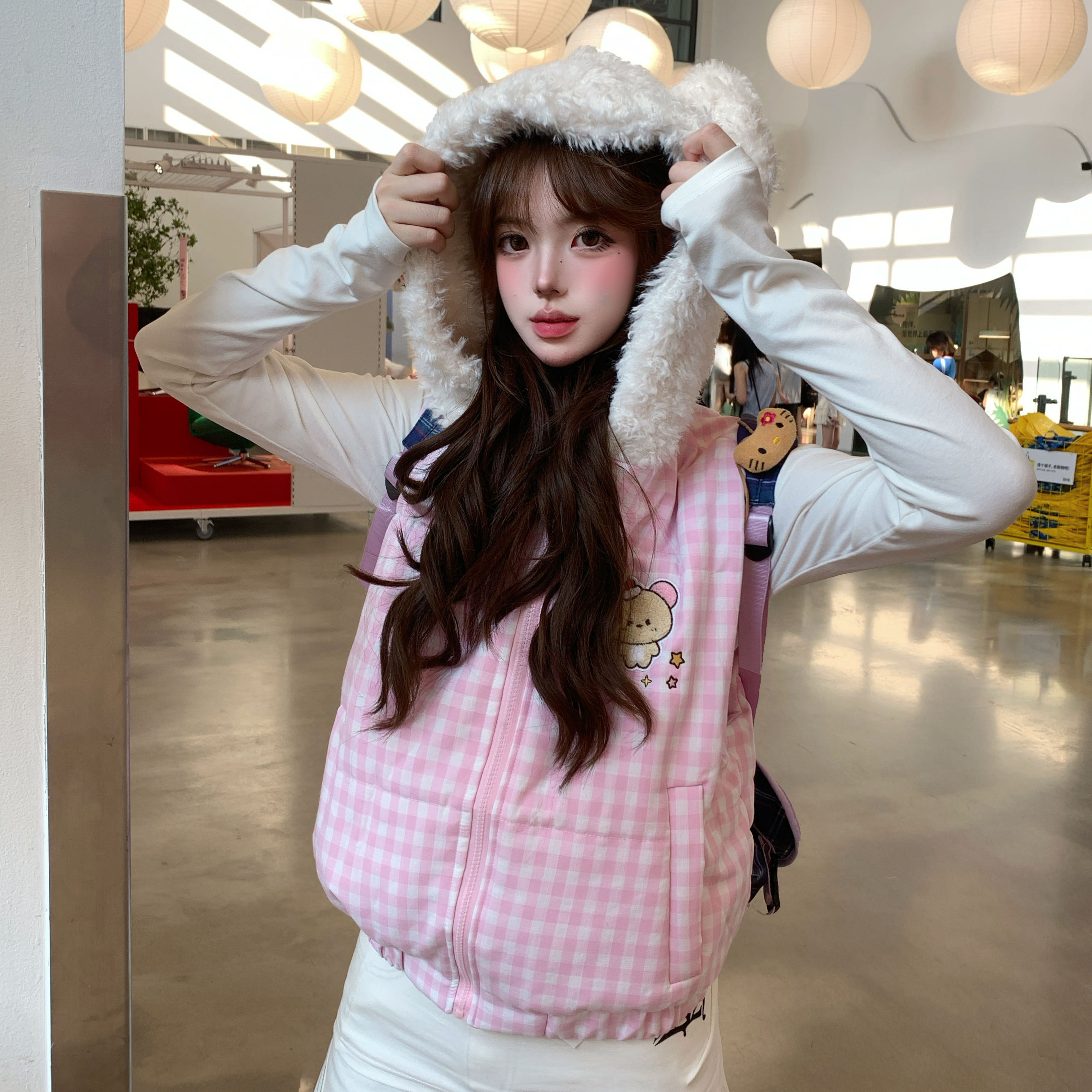 可爱毛绒连帽格子棉服马甲