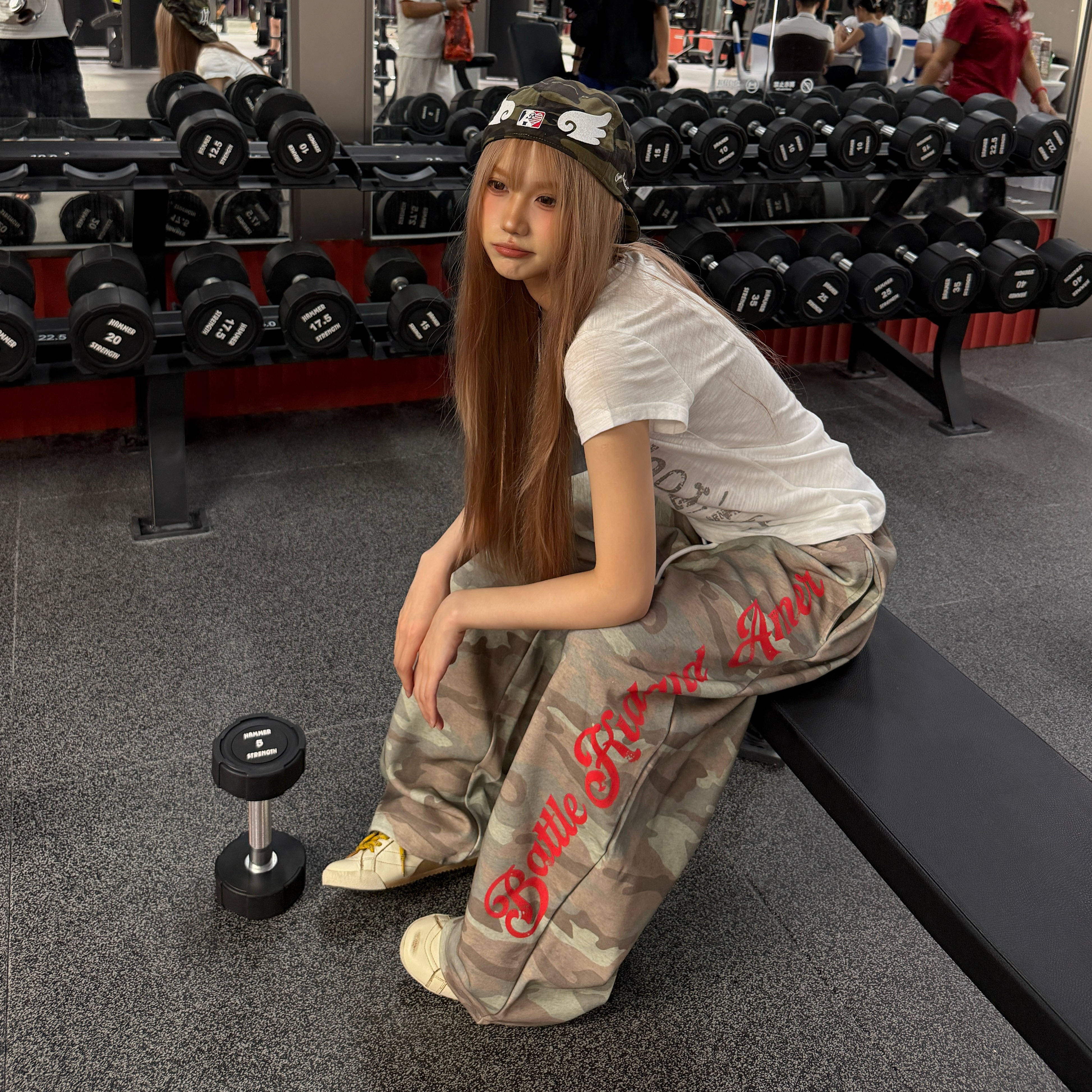 美式拼接双腰头字母宽松卫裤图片
