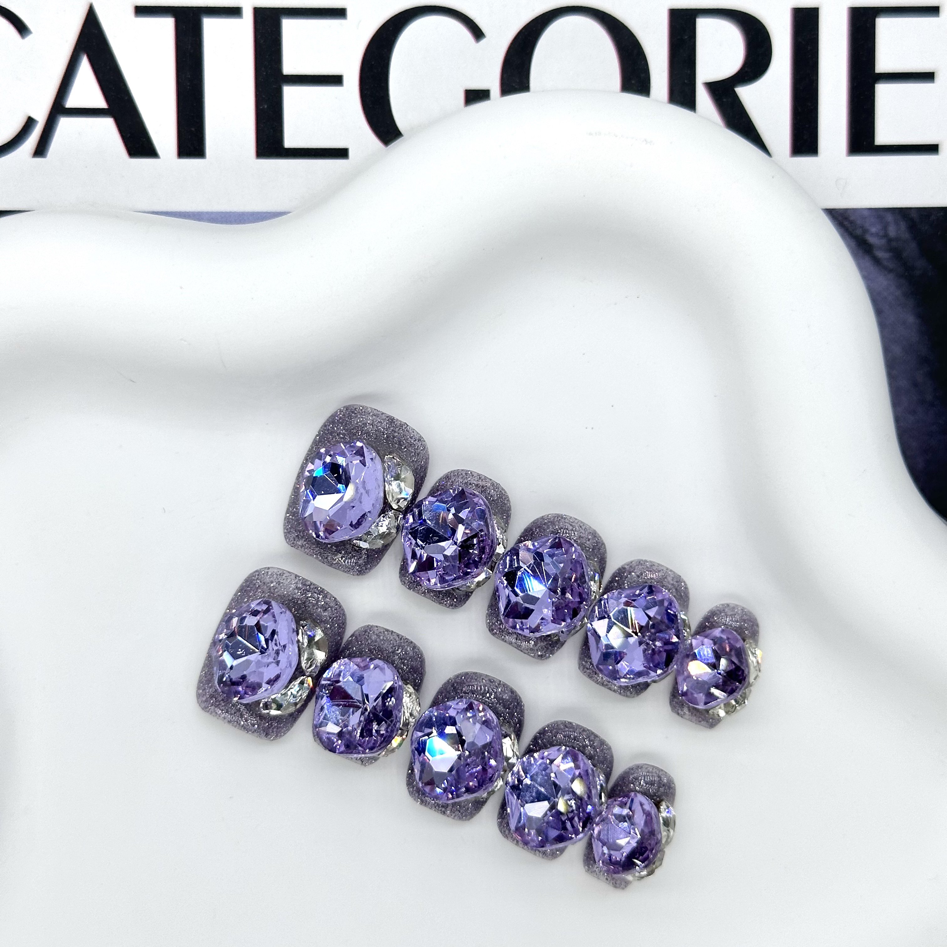 【紫水晶】奢华爆闪紫色满钻高级气质显白短款纯手工穿戴甲美甲,彩妆/香水/美妆工具,穿戴甲/甲片,淘宝优惠券,粉丝福利购,淘宝优惠卷