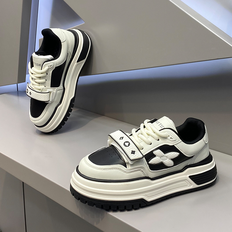 时尚厚底低帮休闲板鞋