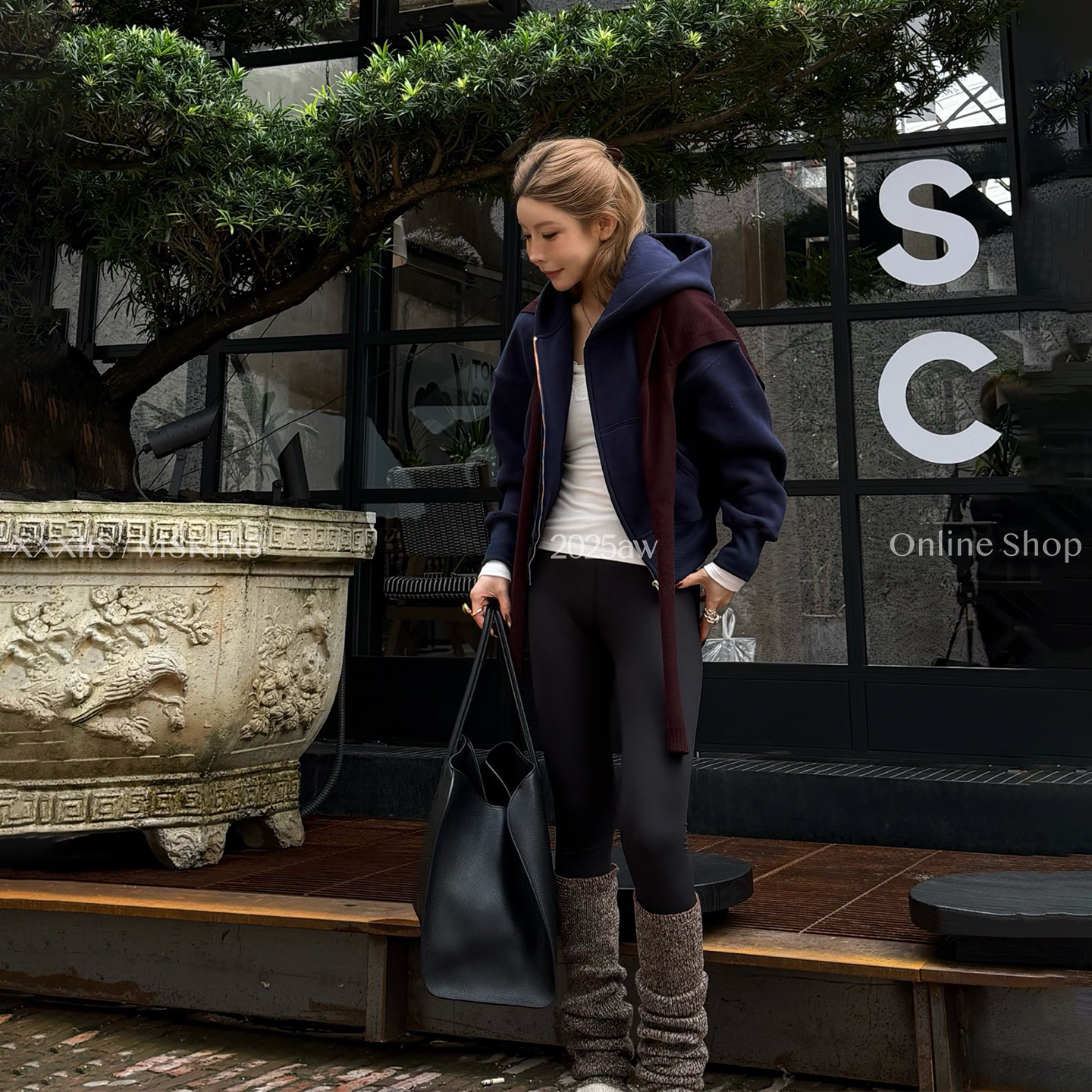 女装秋冬新款连帽短款卫衣外套