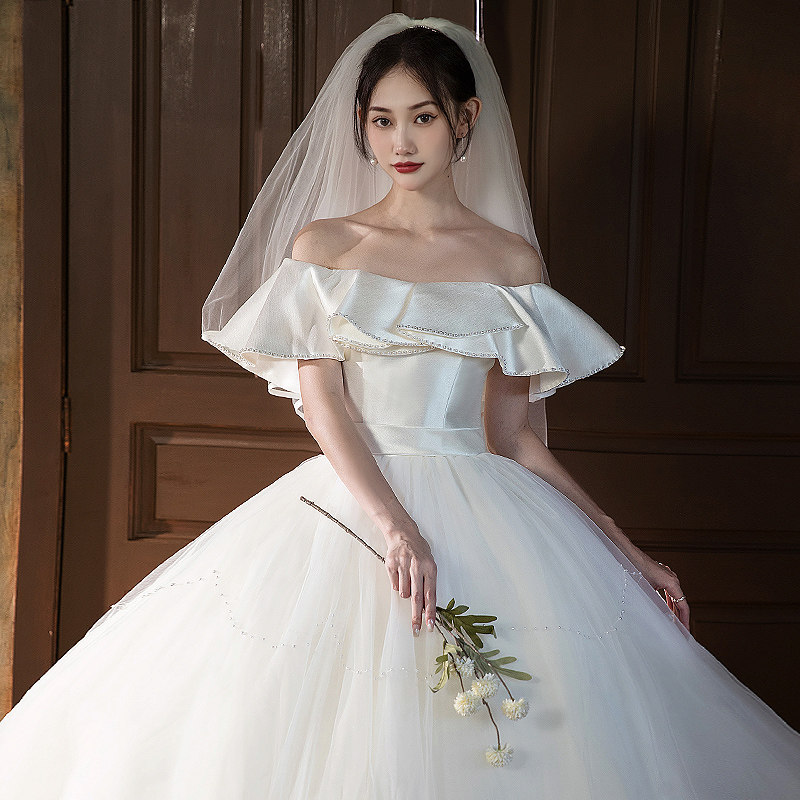 缎面婚纱2026新款简约一字肩