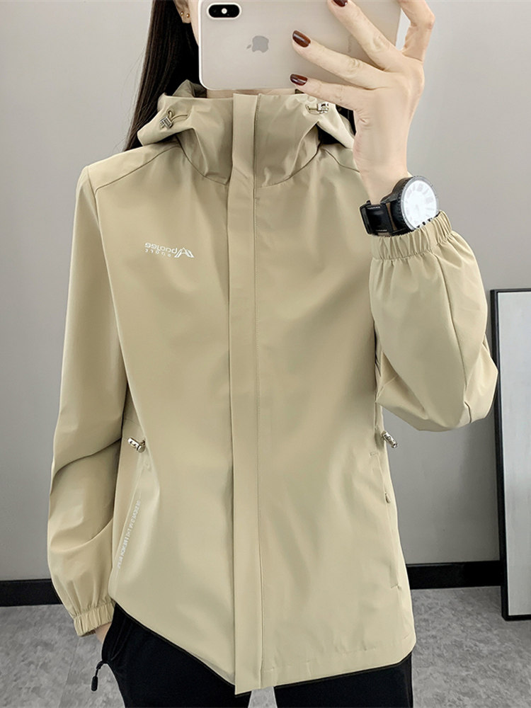 潮牌中长款冲锋风衣女2025年新款运动徒步登山服旅游防风防水外套