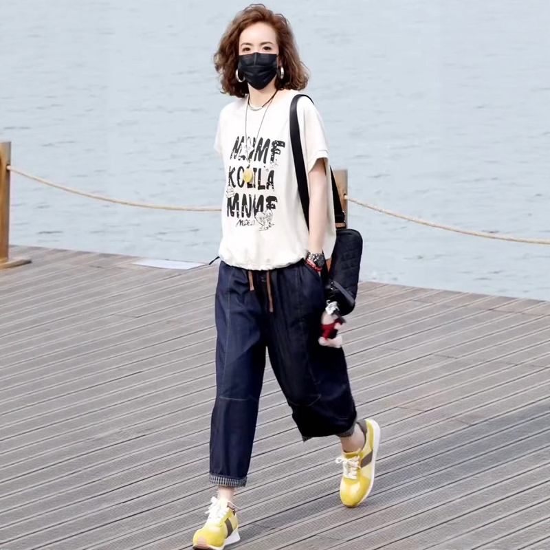 两件套装女2025年夏季新款字母印花圆领T恤+水洗薄款牛仔哈伦裤