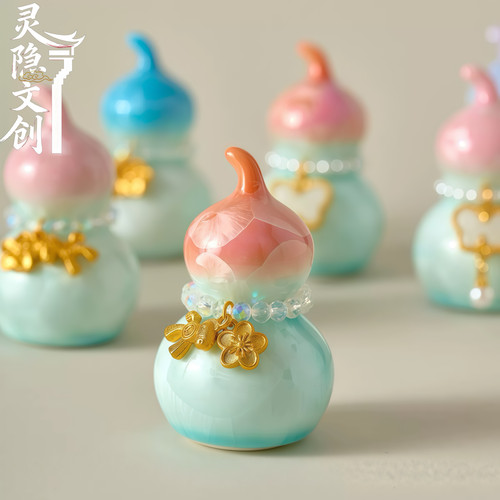 杭州灵隐福蝶渐变陶瓷葫芦摆件