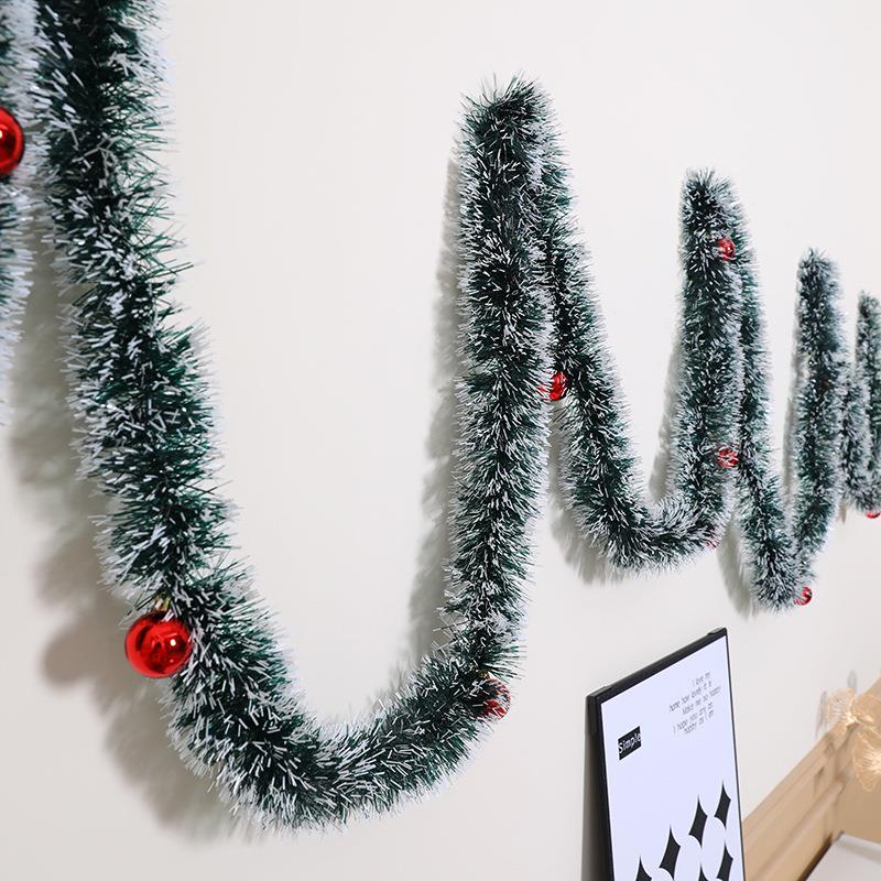 Christmas tree decorations with bells and hair strips毛条