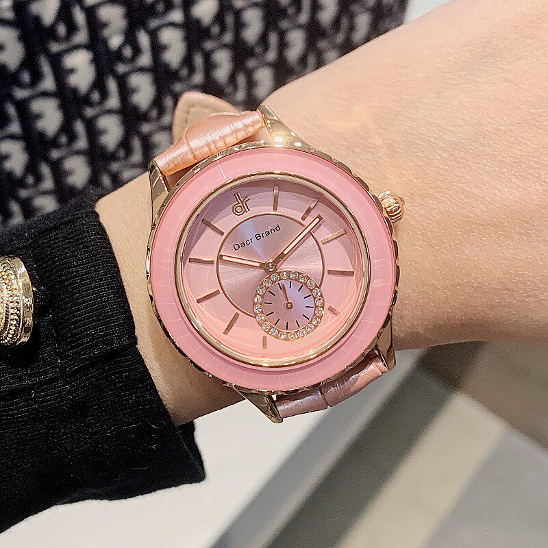 dacr新款个性气质粉红手表时尚潮流手表女ins风女士皮带手表