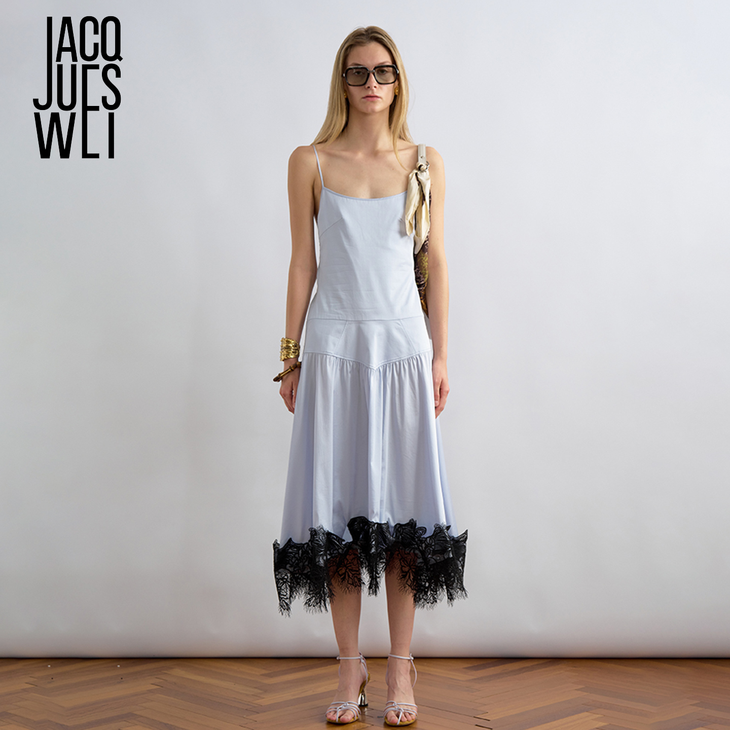 JACQUESWEI蓝色蕾丝拼接连衣裙