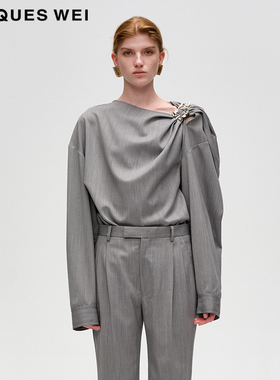JACQUES WEI 设计师官方店2024AW秋冬新款灰色斜领昙花胸针上衣