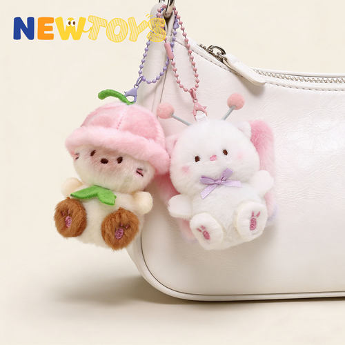 NewToys 高颜值可爱磁吸铃兰花蝴蝶毛绒玩偶情侣双人一对书包挂件