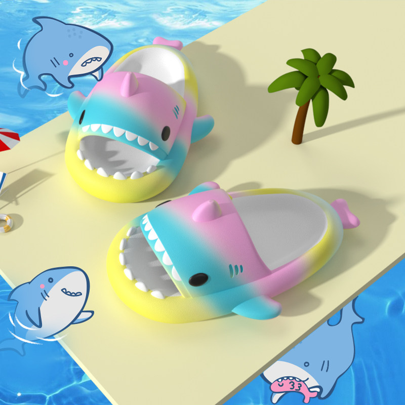 彩虹小鲨鱼儿童拖鞋夏季可爱卡通男女童室内软底防滑家居亲子凉拖