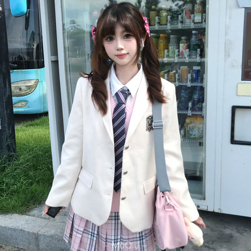 JK制服原创棠蕙女子杏色小众西装