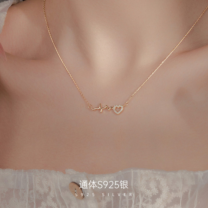 925纯银爱心项链女夏甜美网红轻奢锆石锁骨链心跳设计感时尚配饰