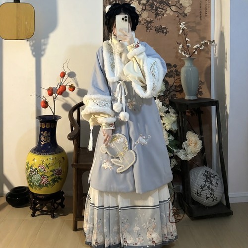 原创汉服女【西楼子】明制加绒加厚对襟毛呢长袄马面裙套装冬季款