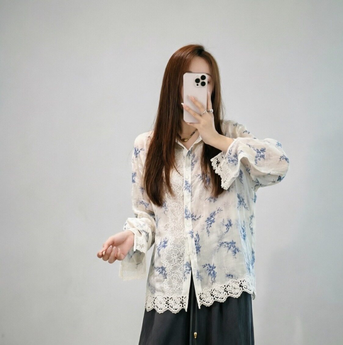 印花蕾丝长袖衬衫外套女巨好看的春夏穿搭慵懒轻熟竺麻上衣