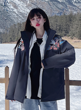 UhMu潮牌冲锋衣2026新款学院风印花加绒加厚防风防水休闲运动外套