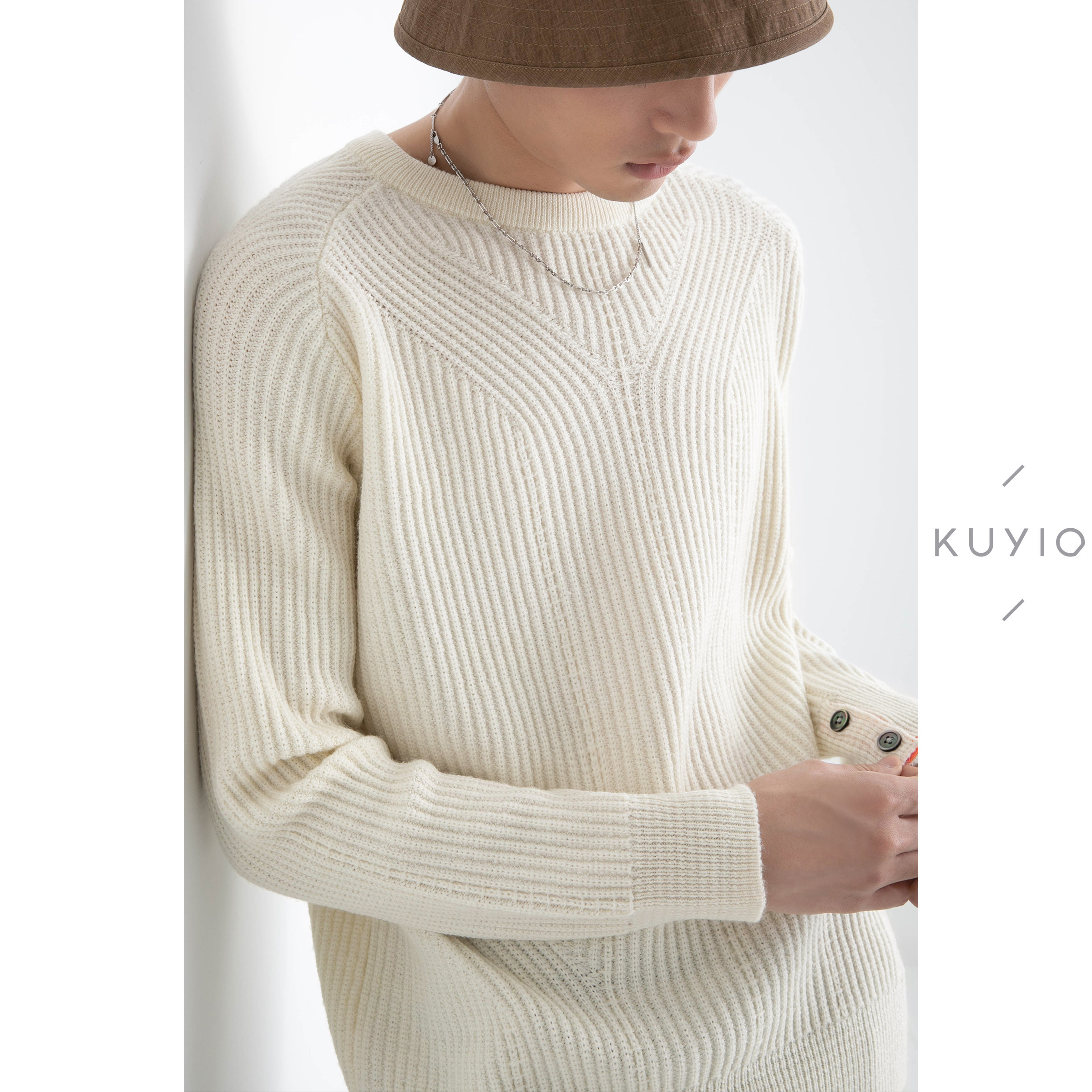 KUYIOU/设计师款 Yeezy色系反光竖条纹韩版针织羊毛衫圆领毛衣男