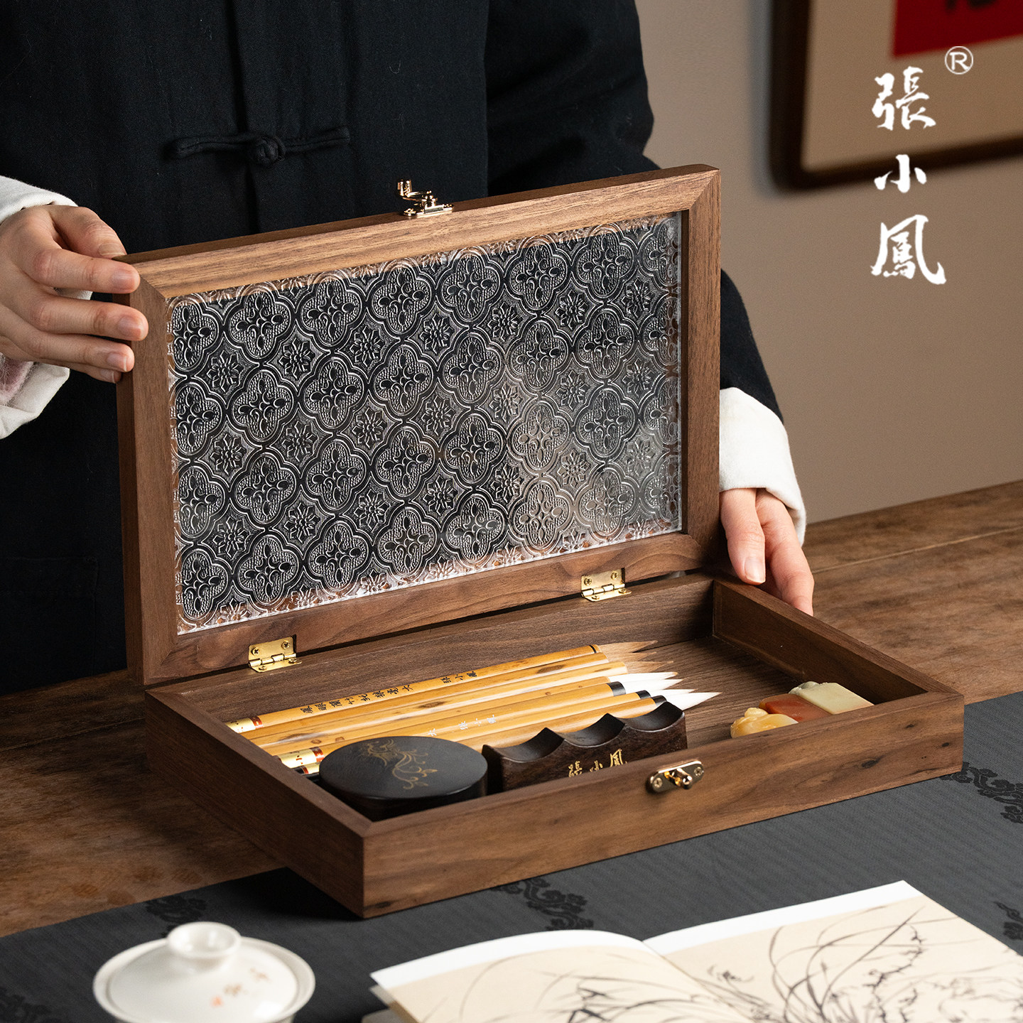 张小凤胡桃木毛笔收纳盒图片