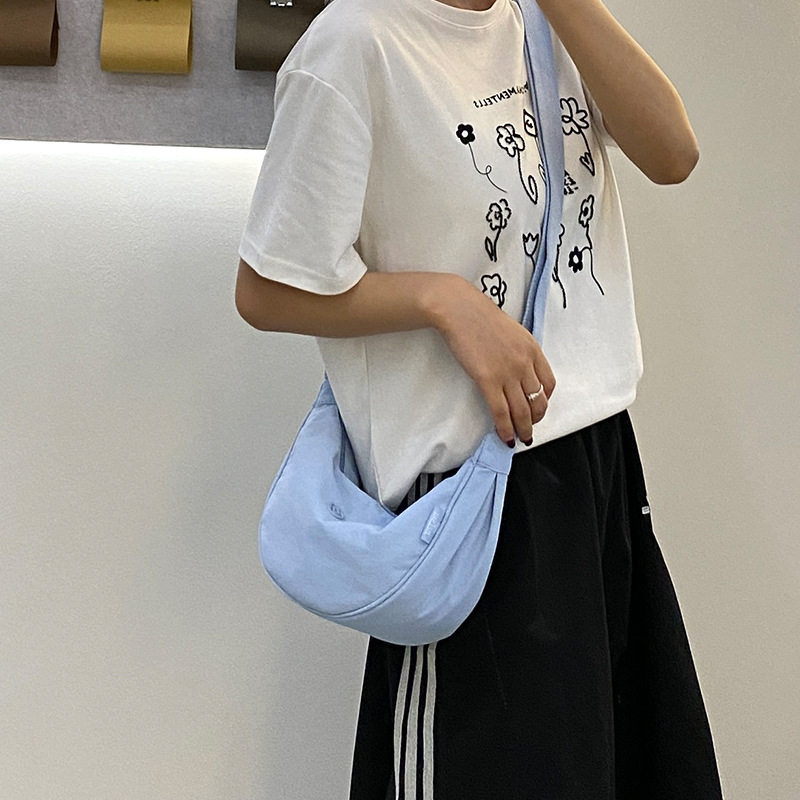 日本新款时尚大容量单肩包女休闲图片