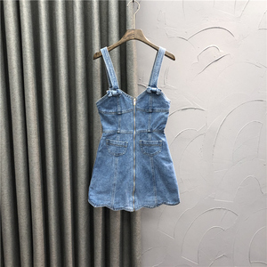 清仓价吊带牛仔裙女短裙2026新款夏季时尚修身显瘦A字性感连衣裙