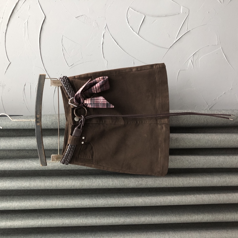 咖啡色高腰牛仔短裙女装2025秋季时尚百搭显瘦A字弹力半身包臀裙