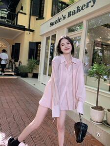 初春肌理感防晒衬衫女宽松气质显瘦上衣高腰短裤套装