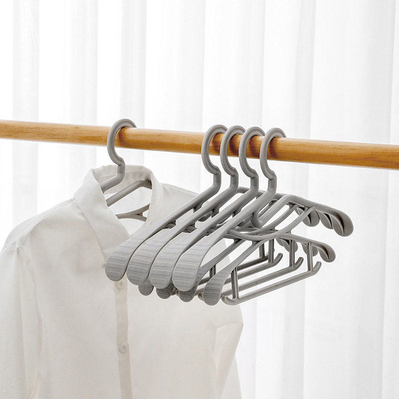 家用护衣不起包变形晾衣架子晒衣服防滑防肩角衣柜挂衣撑无痕衣架