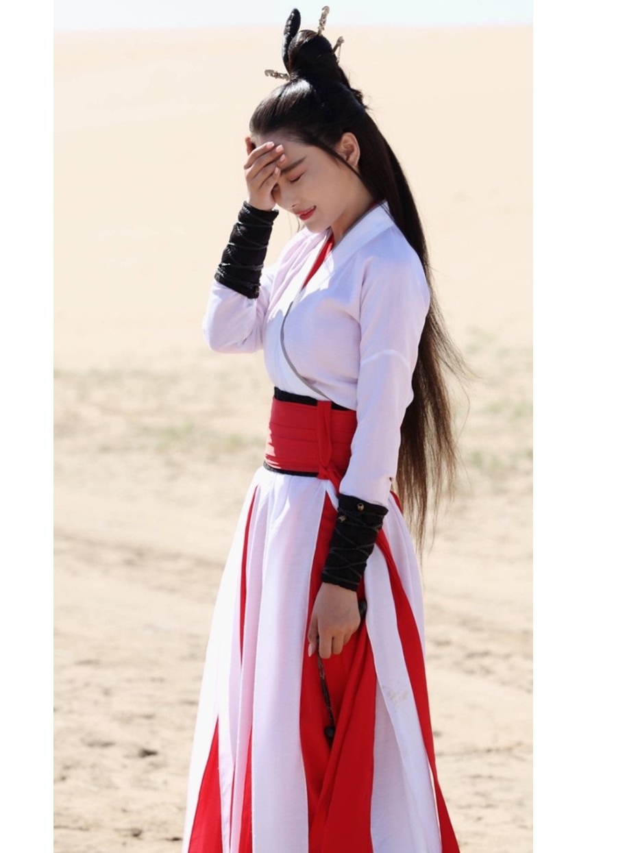 古装汉服影楼摄影女侠客cos边城浪子中国风古典舞蹈演出服武侠装
