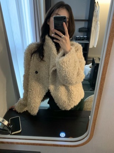 皮毛一体外套女2023秋冬洋气毛绒绒侧边扣羊羔毛短款环保皮草大衣