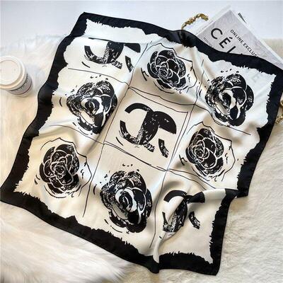70 Square scarves a versatile sun-protective scarf 百搭围巾